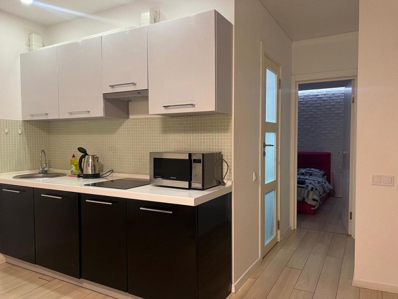 2-Room Luxury Apartment In The Center เคียฟ ภายนอก รูปภาพ