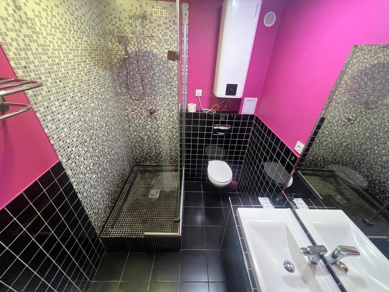 2-Room Luxury Apartment In The Center เคียฟ ภายนอก รูปภาพ